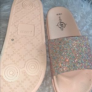 Glitter slides size 8/9